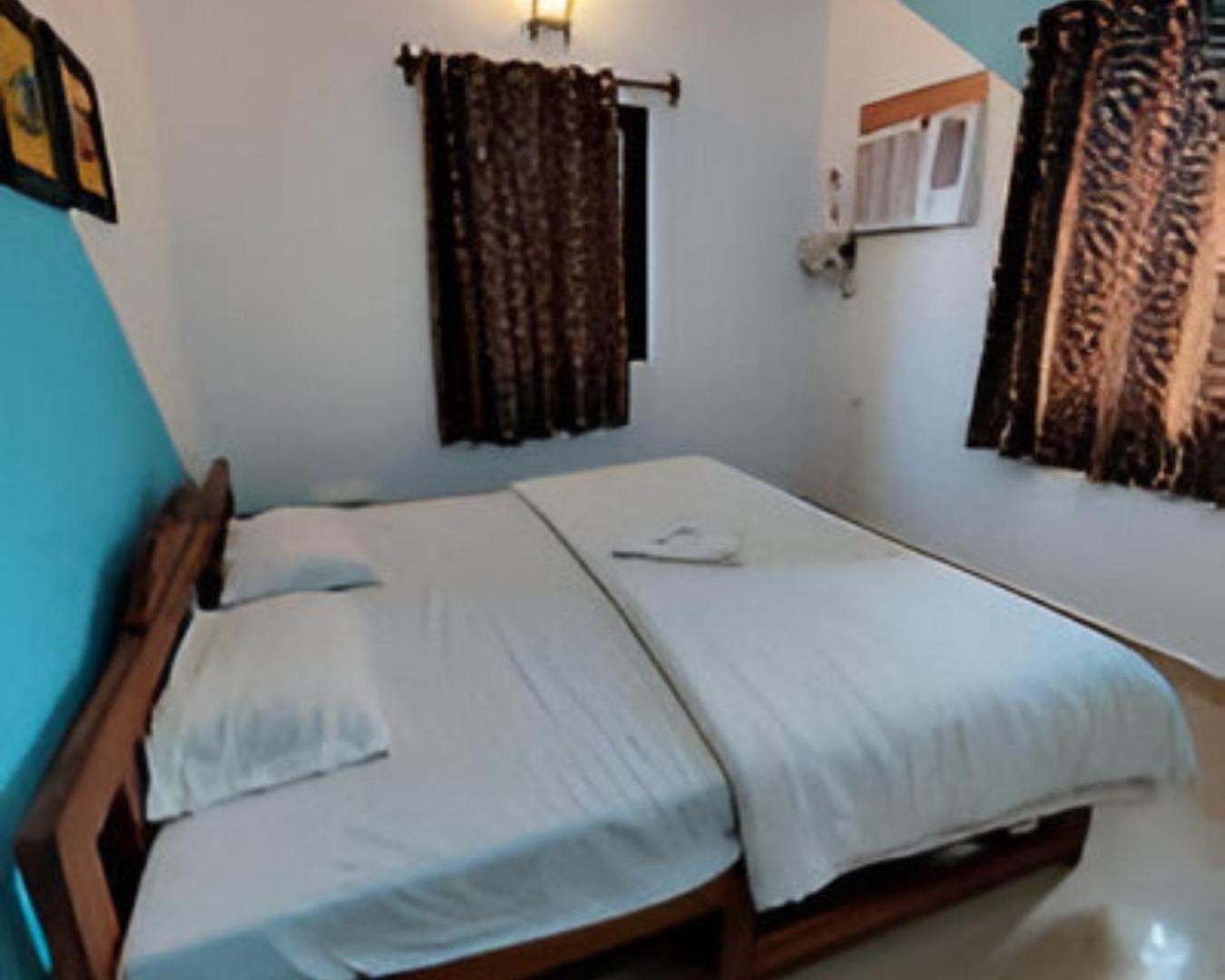 Ronne'S 2Bhk Lagoon Apartment -Calangute Luaran gambar