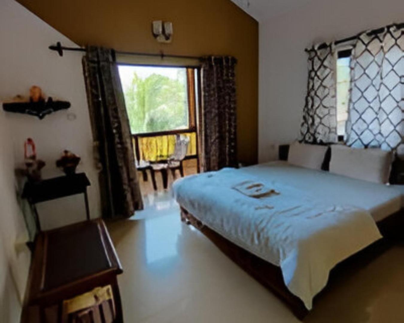 Ronne'S 2Bhk Lagoon Apartment -Calangute Luaran gambar